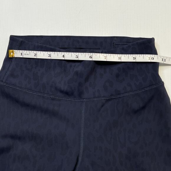Peloton Leggings Womens XS Blue Cheetah Print Move Mission Yoga Athleisure - Picture 6 of 10